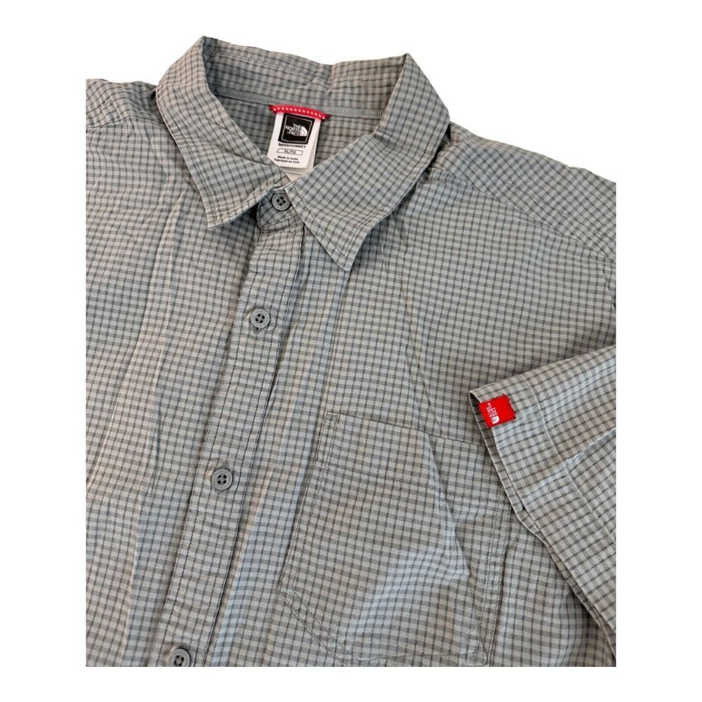 The North‎ Face Mens XL  Shirt Short Sleeve Grey Plaid Small Check Vent Arm Pits